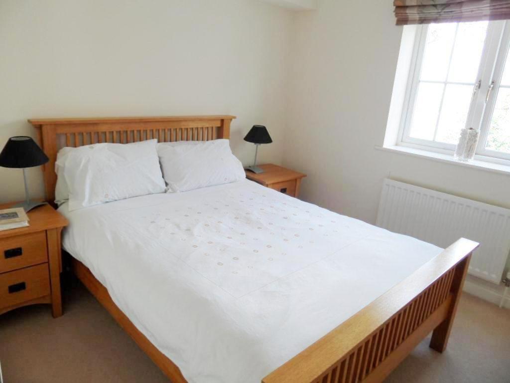 Basingstoke Apartments - Westlands House, City Centre, Home-From-Home מראה חיצוני תמונה