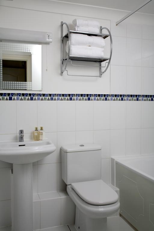 Basingstoke Apartments - Westlands House, City Centre, Home-From-Home מראה חיצוני תמונה